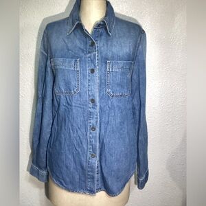 Hidden Blue Denim Button-Up Shirt size small